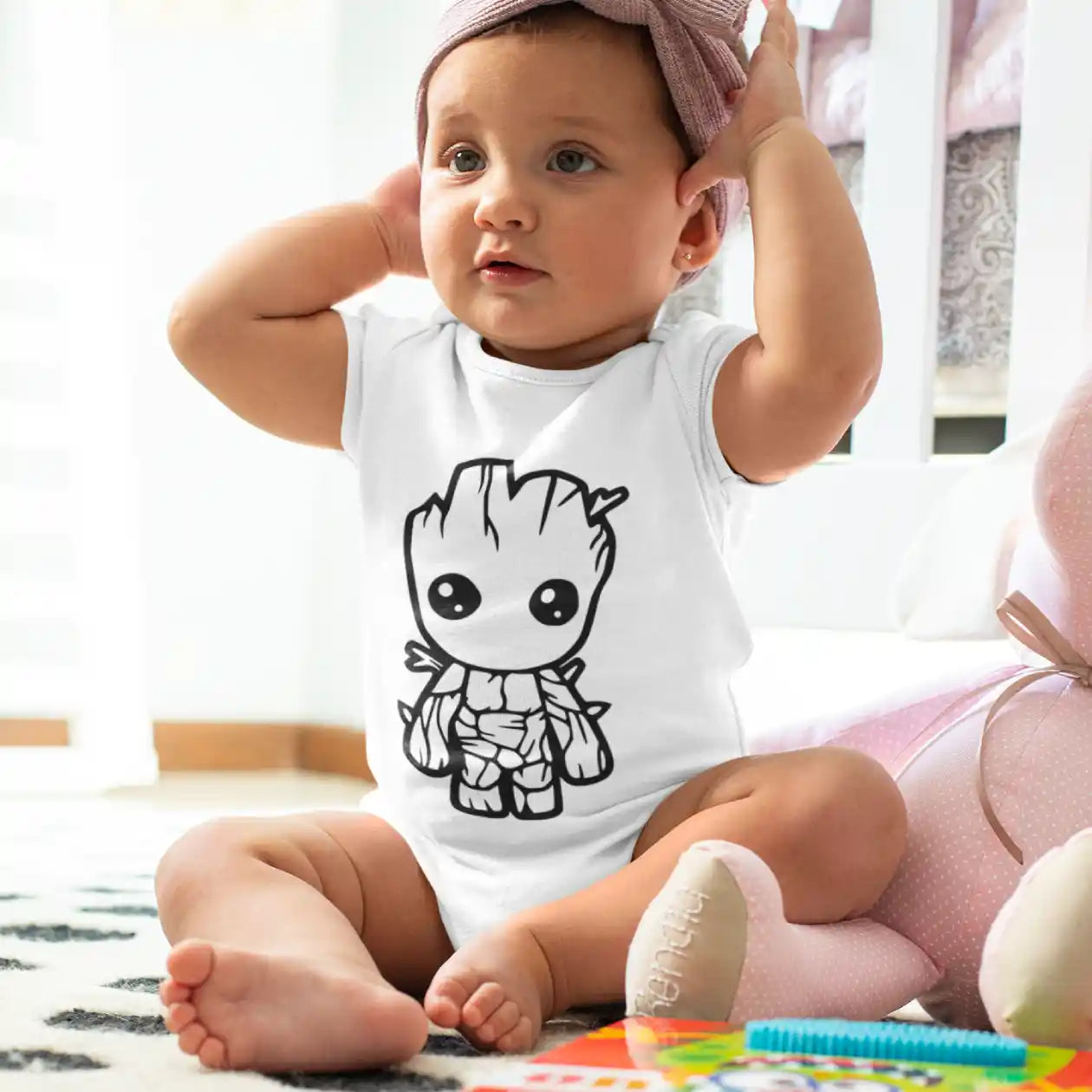 Groot Babygrow IZZIT APPAREL